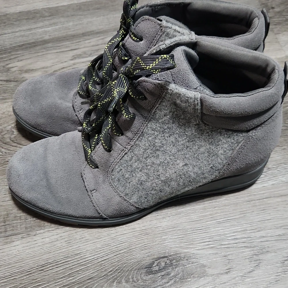 Womens Sorel Wedge 10.5 - Picture 2 of 3